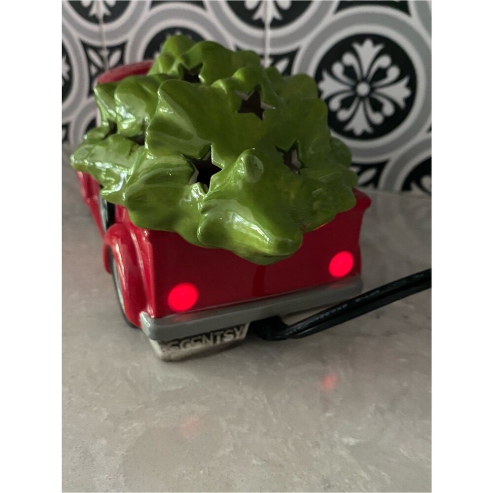 Scentsy Special Delivery Red Truck with Green Christmas Tree - Discontinued - Picture 5 of 8